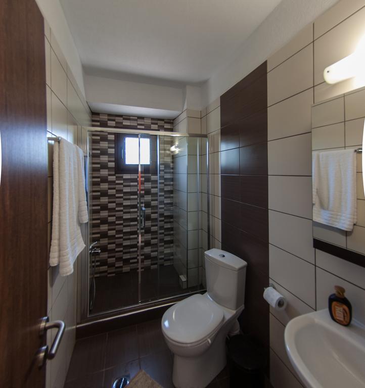Ianthi Maisonettes Nea Roda Exterior foto